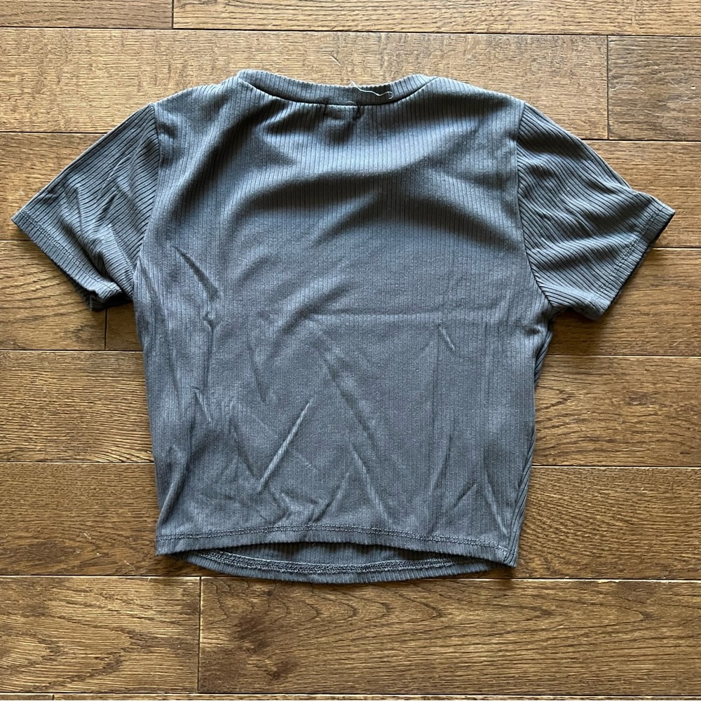 Garage Ribbed Crop Top - Picture 4 of 7